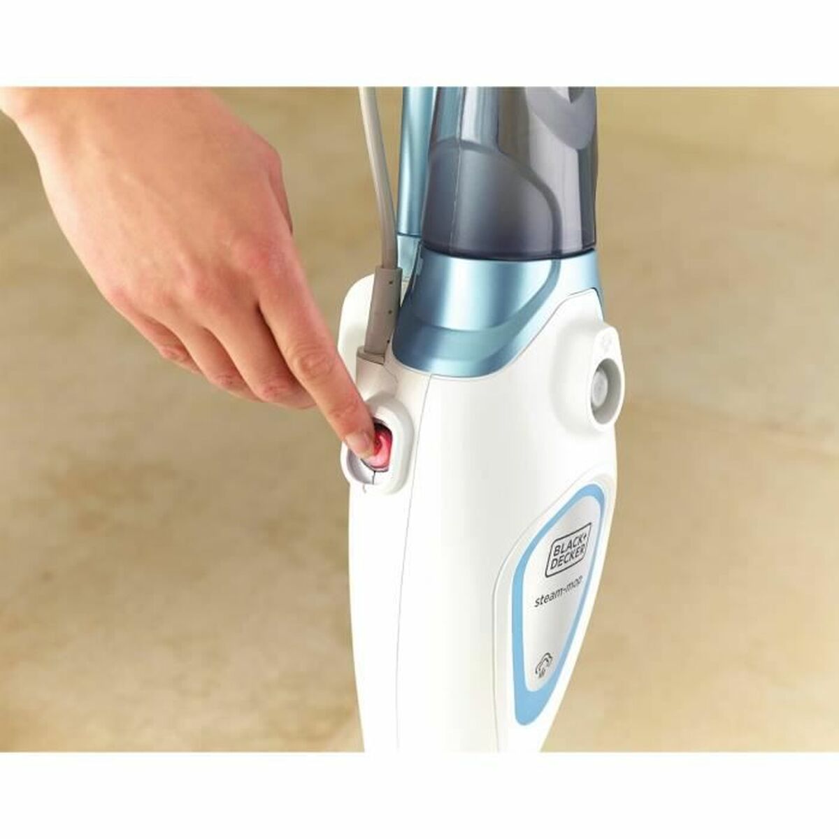 Снимка на Black & Decker, Моп с пара FSM1615-QS 1300 W 350 ml, Бял-включване