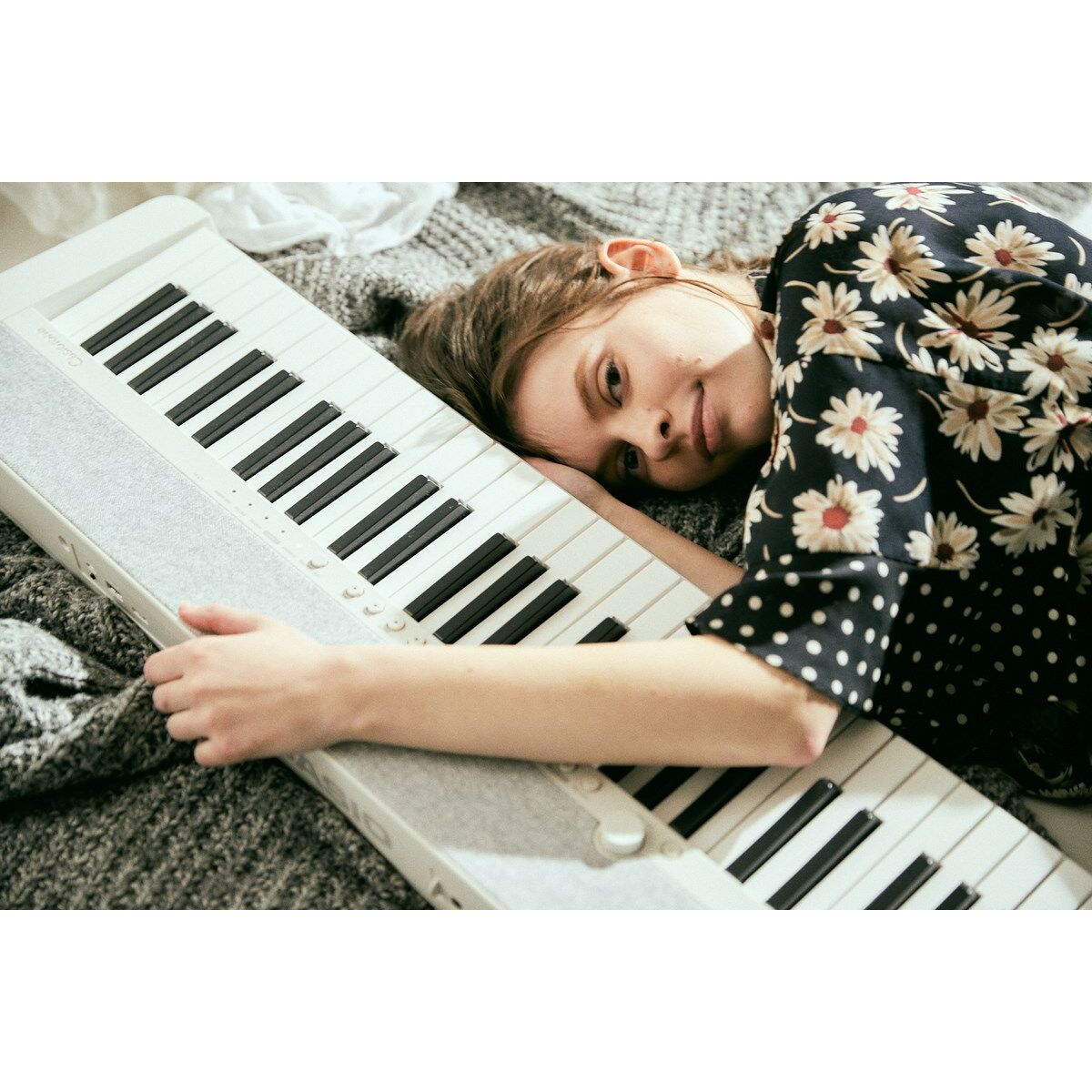 V4H7789006B6127FB4AD965AAD7D146D817R3942165P7