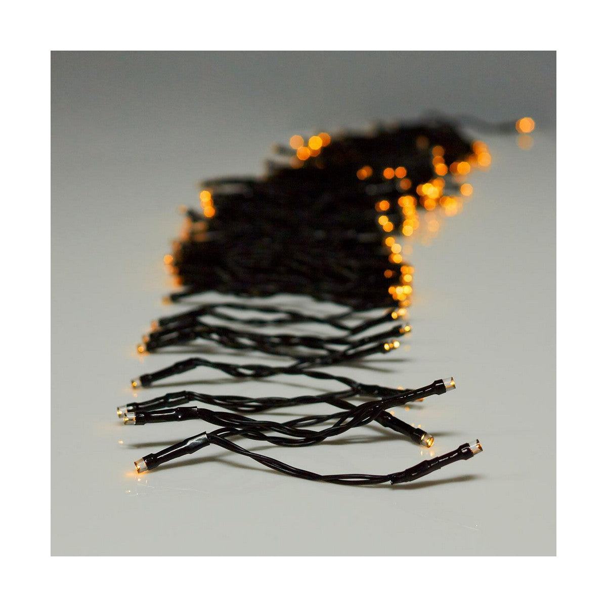 V9H98E45AA816787D773174D8E74740F99ER7192005P3