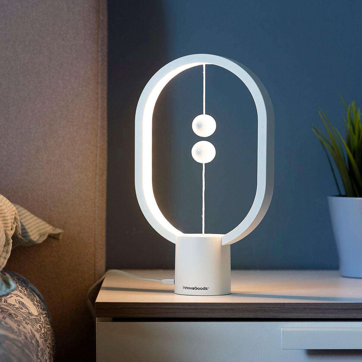innovagoods-balansirashta-led-lampa-s-magniten-prevklyuchvatel-magilum-3