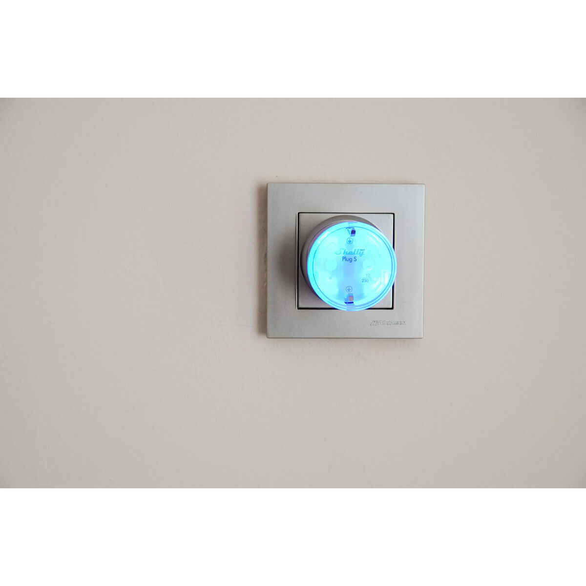 shelly-plug-s-smart-wifi-kontakt-10a-4